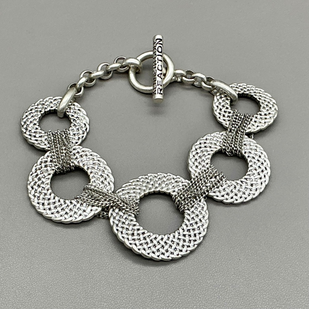 Kenneth Cole Reaction Bracelet Womens Silver Textured Woven Ring Toggle Clasp